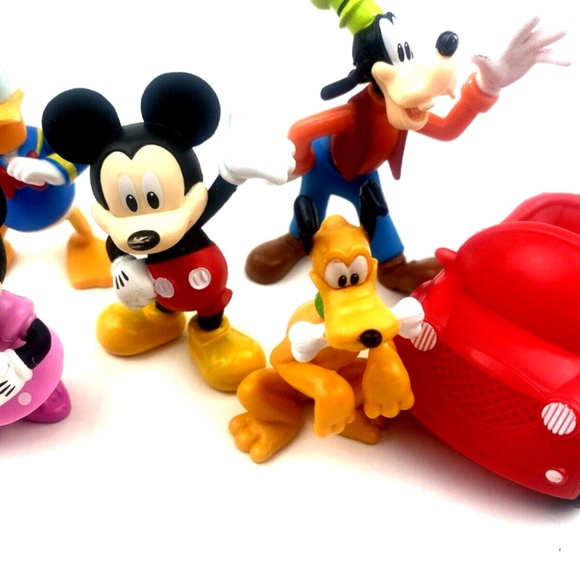 Disney Vinyl Figures Mickey&Minnie Mouse Red Car Donald Duck Pluto Goofy Toys - Picture 3 of 8